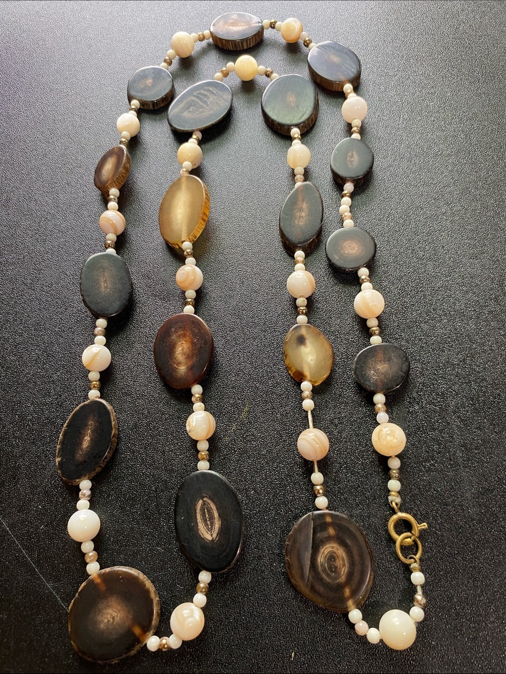Vintage Brown and Cream Beaded Oval Necklace